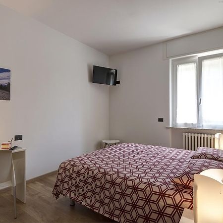 B&B Villa Giuli วาเรเซ ภายนอก รูปภาพ