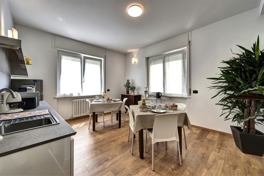 B&B Villa Giuli วาเรเซ ภายนอก รูปภาพ
