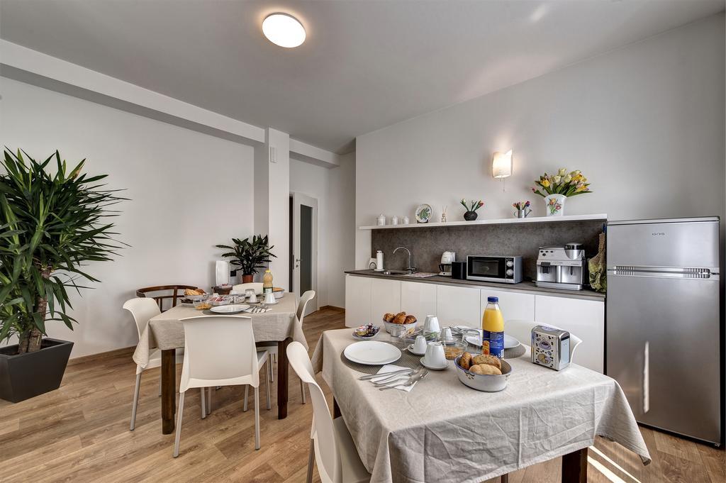 B&B Villa Giuli วาเรเซ ภายนอก รูปภาพ